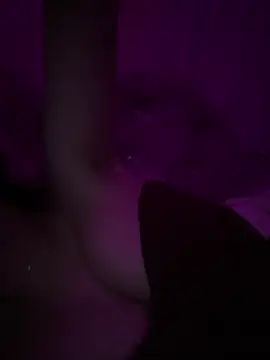 hot-cumplay online show from 04/22/26, 01:08