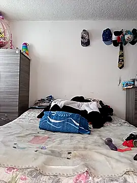 Snapshot of Candy-Blu chatting on 04/08/26, 07:14 Candy-Blu online show from 04/08/26, 07:14