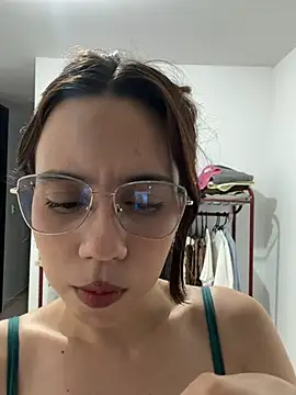 Snapshot of Nicole_Cute04 chatting on 07/21/26, 03:53 Nicole Cute04 online show from 07/21/26, 03:53