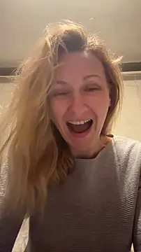 Secret Ladyx online show from 04/03/26, 07:01