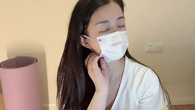 Snapshot of jinxiyao01 chatting on 05/20/26, 02:45 jinxiyao01 online show from 05/20/26, 02:45