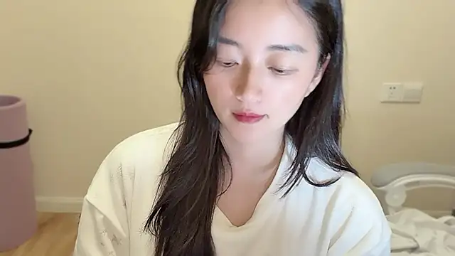 Snapshot of jinxiyao01 chatting on 06/10/26, 02:27 jinxiyao01 online show from 06/10/26, 02:27