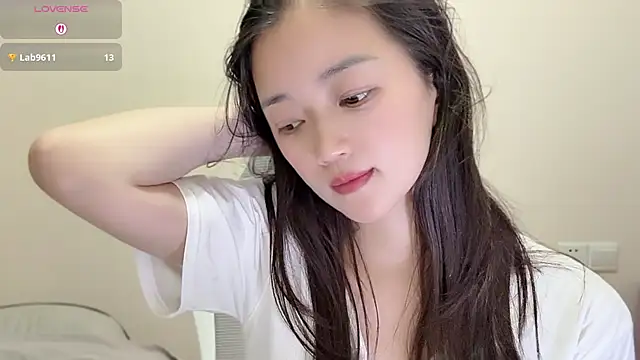 Snapshot of jinxiyao01 chatting on 06/24/26, 02:49 jinxiyao01 online show from 06/24/26, 02:49