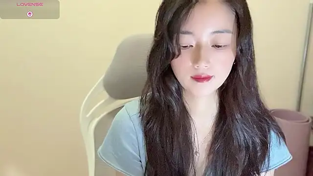 Snapshot of jinxiyao01 chatting on 06/25/26, 04:01 jinxiyao01 online show from 06/25/26, 04:01