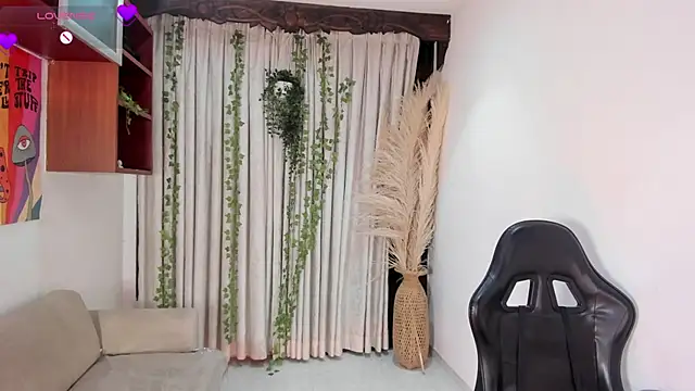 CristineRain online show from 04/23/26, 04:46