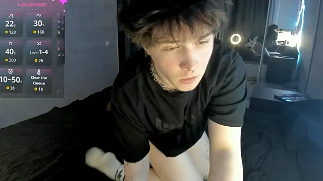 MIya Chinen online show from 03/07/26, 04:26