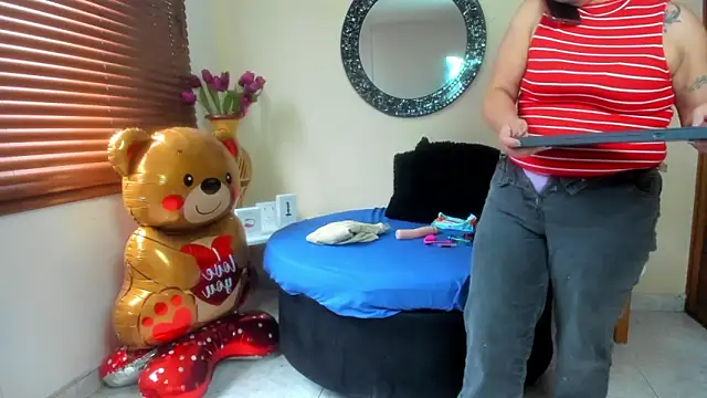 Maye Milf  online show from 03/24/26, 12:43