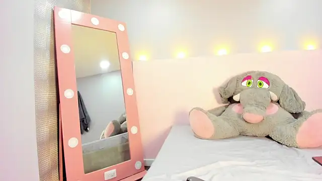 Sol Radiant online show from 03/13/26, 12:12