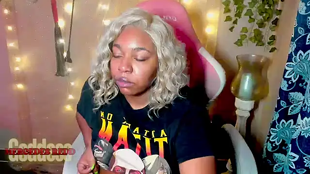 Goddess MercedesRedd online show from 06/13/26, 01:31