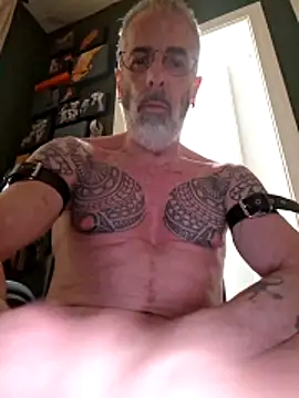 Snapshot of XXX666HEIL chatting on 05/16/26, 03:22 XXX666HEIL online show from 05/16/26, 03:22