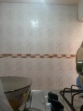 Caroline hernandes online show from 03/15/26, 02:01