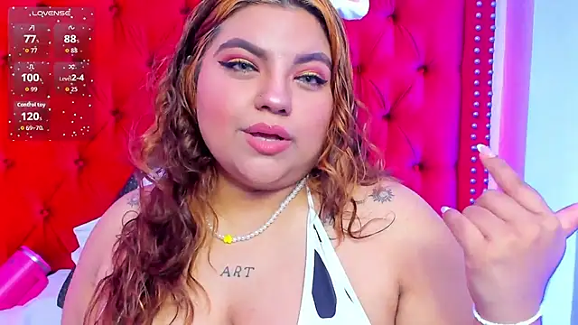 SunnyHoney  online show from 07/11/26, 11:57