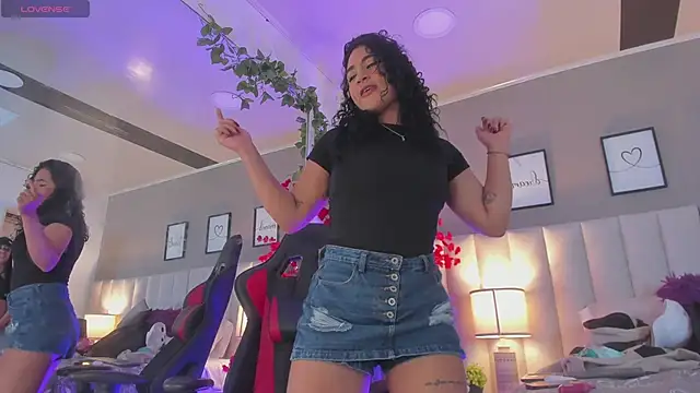 Kiara Kismet  online show from 04/22/26, 09:27