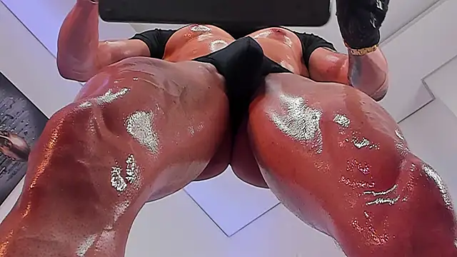 Angelo Varek online show from 03/05/26, 03:57