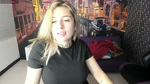 Tamaraa velez online show from 04/17/26, 10:02