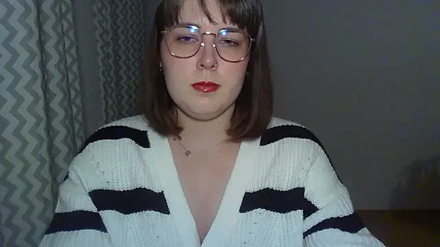 ClaraHard online show from 04/17/26, 07:28