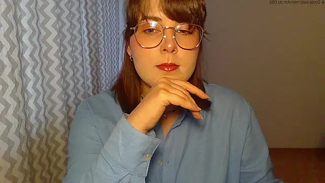 ClaraHard online show from 05/27/26, 05:32