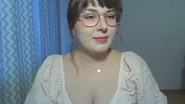 ClaraHard online show from 06/10/26, 05:45