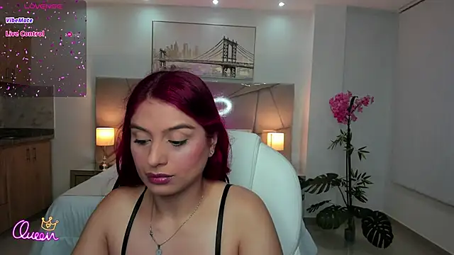 Raven-reyess online show from 04/23/26, 09:06