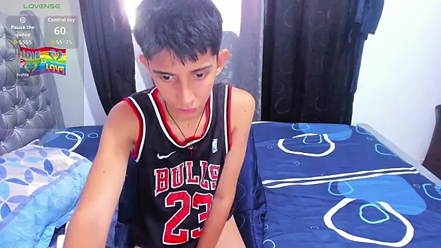 gomitaboy1 online show from 03/18/26, 07:06