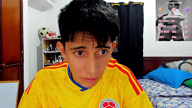 Snapshot of gomitaboy1 chatting on 07/17/26, 07:30 gomitaboy1 online show from 07/17/26, 07:30
