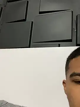 Snapshot of negro23cmdotado chatting on 05/02/26, 04:23 negro23cmdotado online show from 05/02/26, 04:23