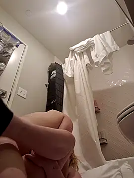 luckilyfound4 online show from 04/21/26, 03:46