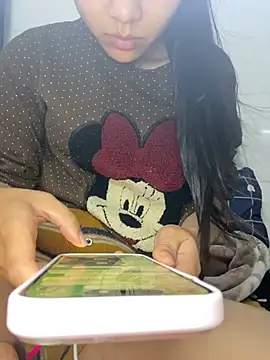 Snapshot of -Bebefin- chatting on 03/04/26, 04:18 -Bebefin- online show from 03/04/26, 04:18