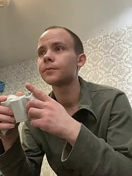 Snapshot of Wersew17 chatting on 03/04/26, 07:03 Wersew17 online show from 03/04/26, 07:03