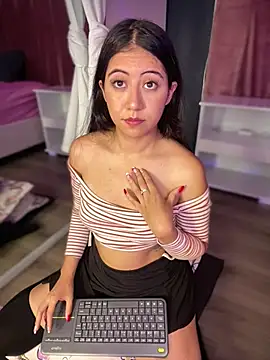 Lunaliaa  online show from 03/12/26, 05:13