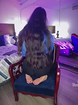 Lunaliaa  online show from 03/25/26, 05:35