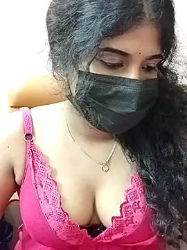 Sunitha28 online show from 04/18/26, 07:58