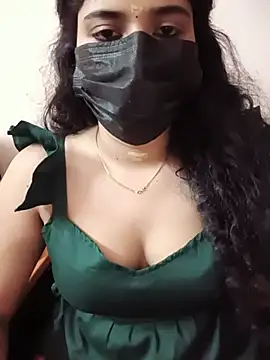 Snapshot of Sunitha28 chatting on 06/30/26, 06:31 Sunitha28 online show from 06/30/26, 06:31