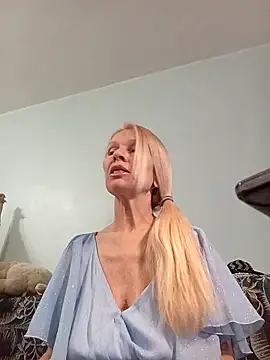 ViktoriaSexi1 online show from 04/23/26, 04:42