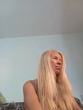 ViktoriaSexi1 online show from 06/06/26, 07:40