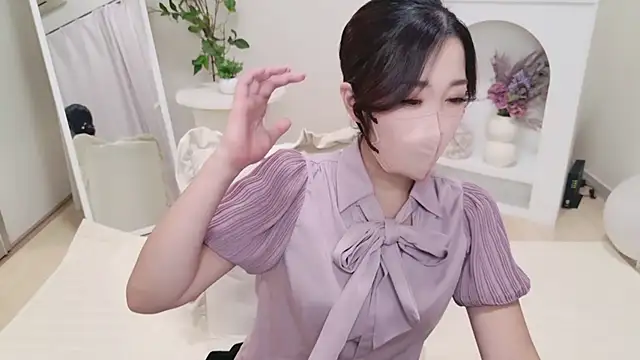 Snapshot of YURIKAsan_ chatting on 06/10/26, 10:14 YURIKAsan online show from 06/10/26, 10:14
