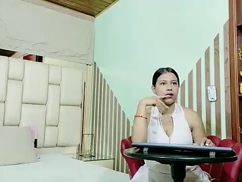 VikyANDfer online show from 04/12/26, 01:38