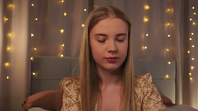 tayashy online show from 04/22/26, 05:14