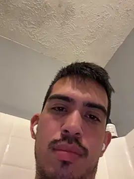 papichulo102099 online show from 04/23/26, 07:16