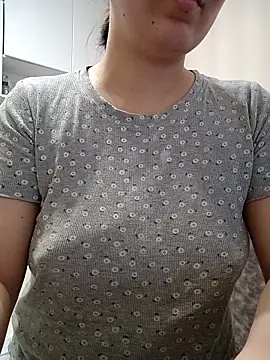 Emi hot1 online show from 03/10/26, 05:18