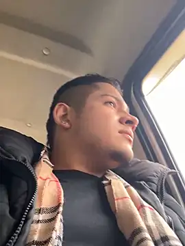 OliverTabordaa online show from 03/22/26, 07:39