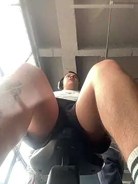 OliverTabordaa online show from 04/22/26, 08:10