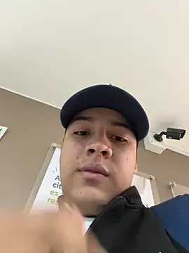 OliverTabordaa online show from 05/04/26, 04:25