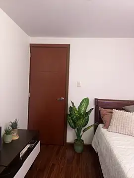 Suki 3 online show from 04/17/26, 11:41