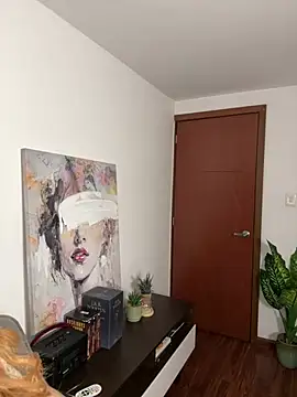 Suki 3 online show from 04/18/26, 11:38