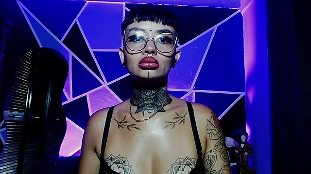 Sol Baker online show from 04/03/26, 10:24