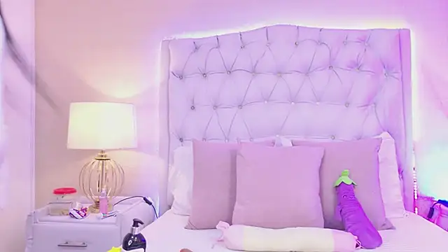 MeganRoseh online show from 04/22/26, 08:10