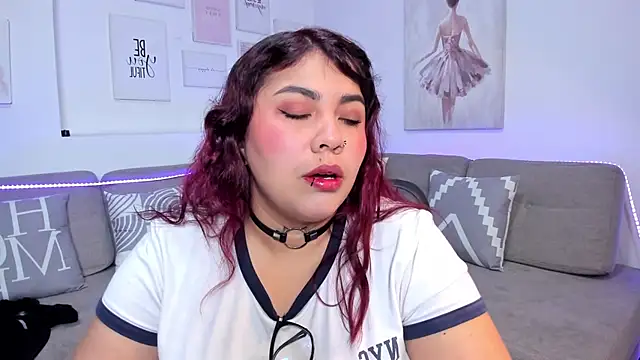 Dana sophiia online show from 04/18/26, 04:38