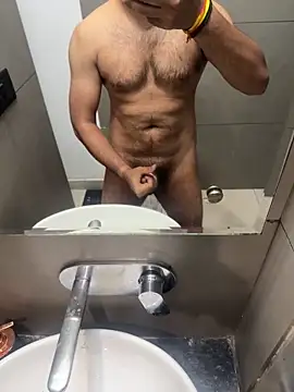 Vibrator2509 online show from 03/06/26, 04:58