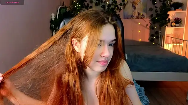 TiffanyVex online show from 03/25/26, 03:18